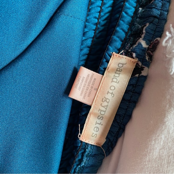 Blue/Turquoise floral summer dress with asymmetrical hemline, size small - Picture 10 of 10